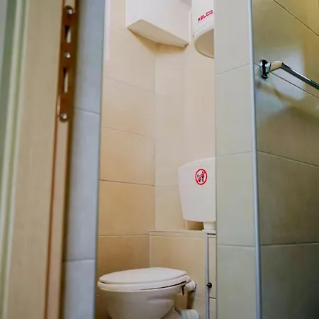 Marisa Center Apartman *