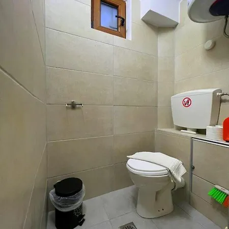 Διαμέρισμα Marisa Center *