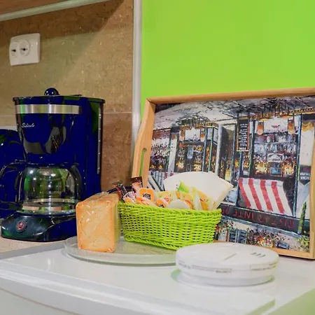 Apartment Marisa Center 300m From Old Town & Arvanitia
